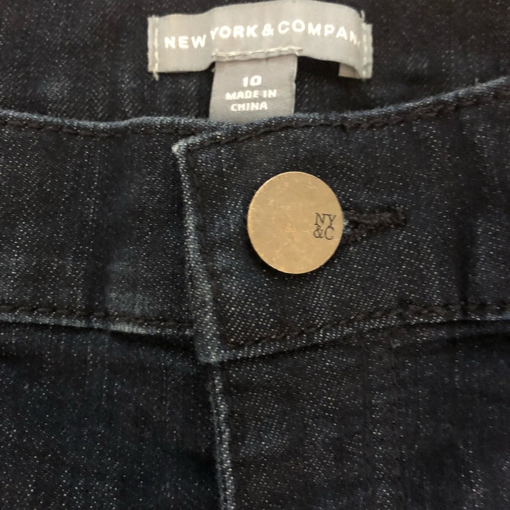 New York & Co. Denim Shorts - Picture 3 of 4